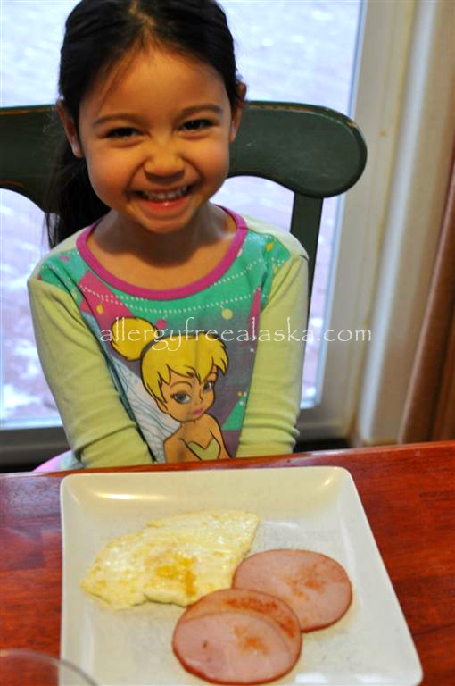 fried eggs with canadian bacon (Medium)