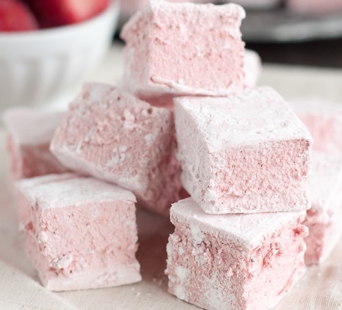 Real Food Strawberry Marshmallows Recipe (Cory Syrup Free) - Allergy Free Alaska