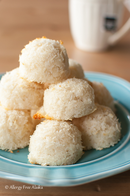 Sugar Free Vanilla Macaroons from Allergy Free Alaska Blog