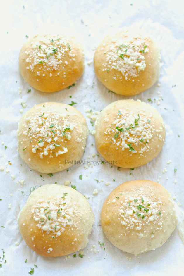 garlic-parm-rolls