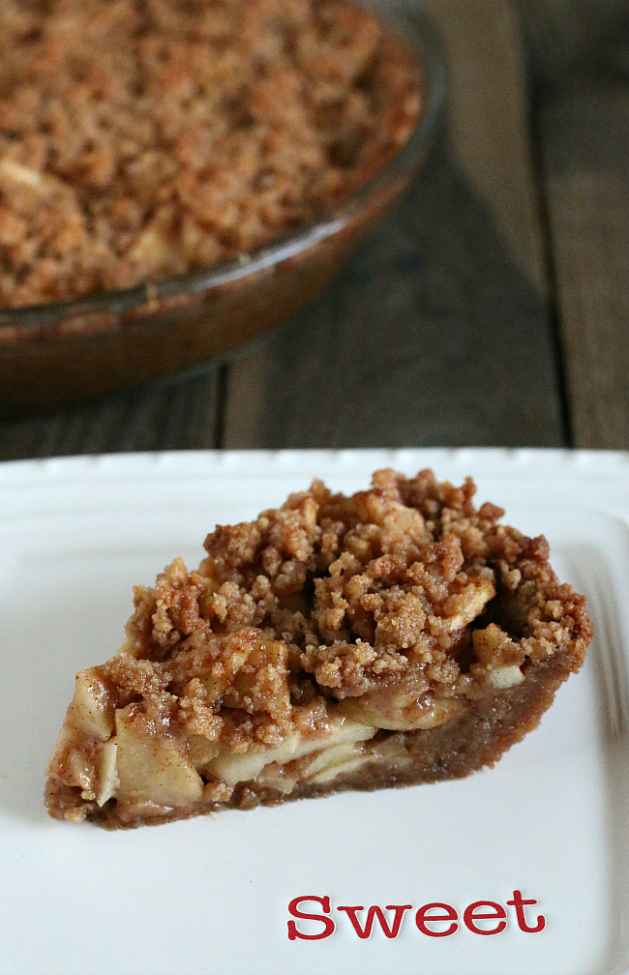 snickerdoodle-cookie-crust-apple-pie