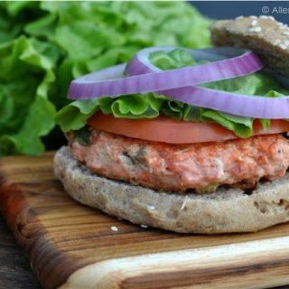 Slammin’ Alaska Salmon Burgers with Garlic Dill Aioli