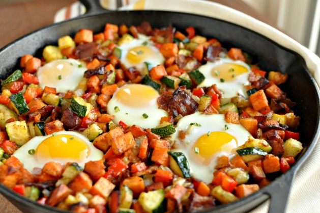 Bacon and Potato Breakfast Skillet Hash