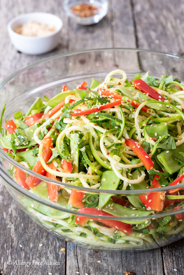 zucchini noodles salad ready to be served
